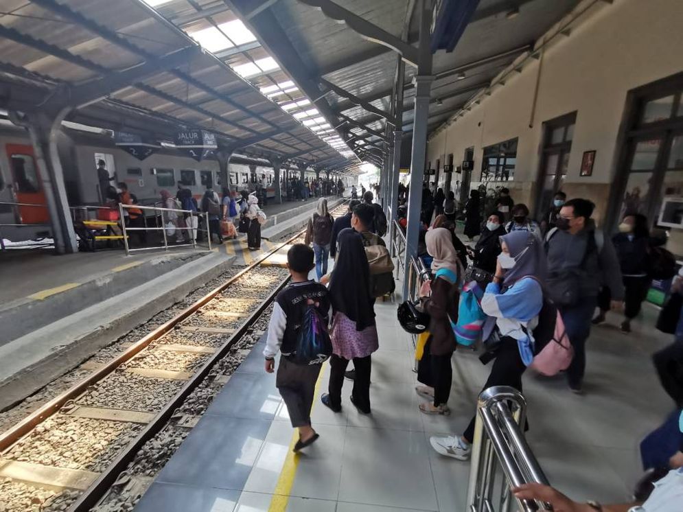 A-JEMBER STASIUN.jpeg