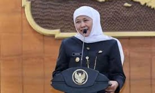 A-GUBERNUR KHOFIFAH.jpg