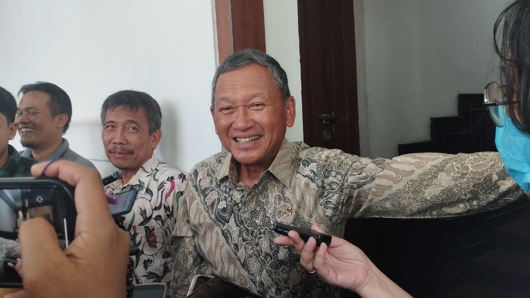 Menteri ESDM Arifin Tasrif di Kantor Kementerian ESDM Pada Jumat, 5 Januari 2024