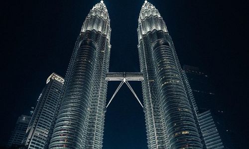 Petronas Twin Towers (tripcetera)