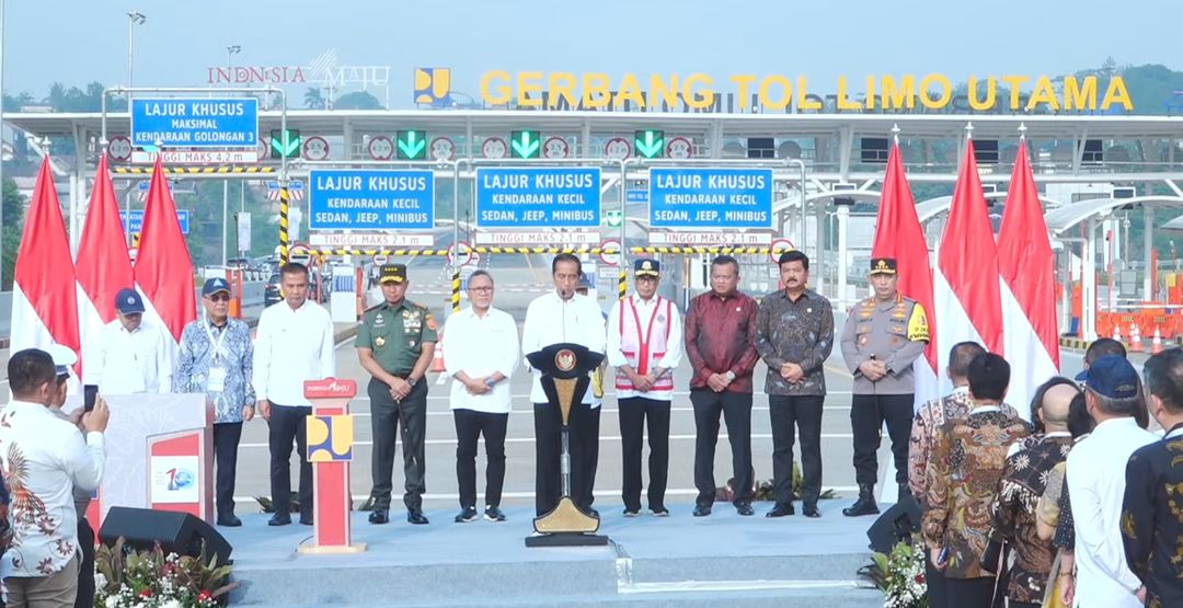 Presiden Joko Widodo (Jokowi) meresmikan jalan tol Pamulang-Cinere-Raya Bogor.