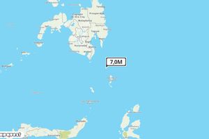 Pusat gempa berada di laut 85 km Barat Laut Pulau Karatung