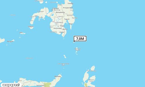 Pusat gempa berada di laut 85 km Barat Laut Pulau Karatung