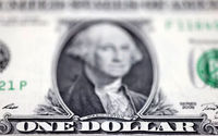 Uang kertas Dolar AS terlihat pada ilustrasi
