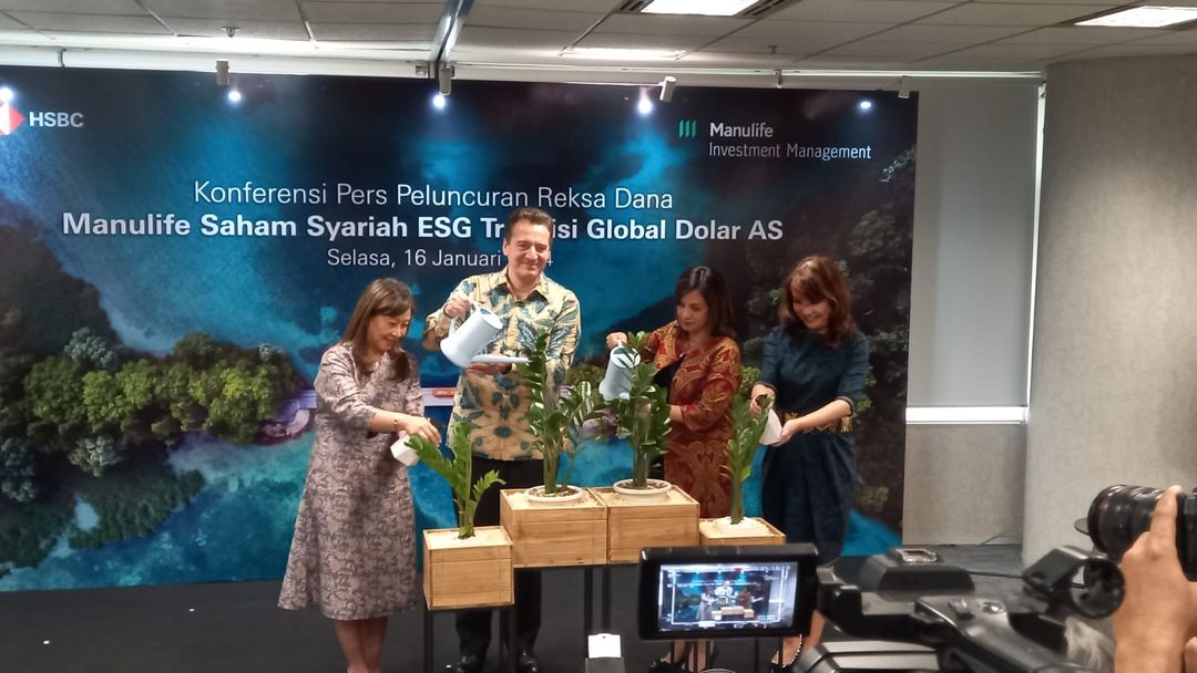 Peluncuran Reksa Dana Manulife Saham Syariah ESG Transisi Global Dolar AS (MAGET) Kelas A2 di Jakarta, Selasa, 16 Januari 2024.