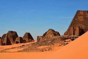 Situs Arkeologi Pulau Meroe.jpg