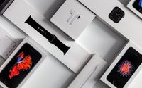 Setelah lebih dari satu dekade, Apple berhasil menggeser Samsung dari posisi teratas dalam pangsa pasar ponsel pintar global. 