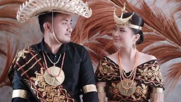 Kain Tenun dan Pakaian Tradisional Suku Rote