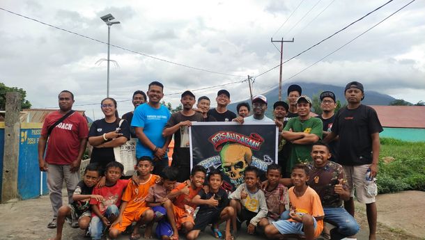 Persaudaraan Seniman Tato Maumere Peduli Korban Erupsi Gunung Lewotobi