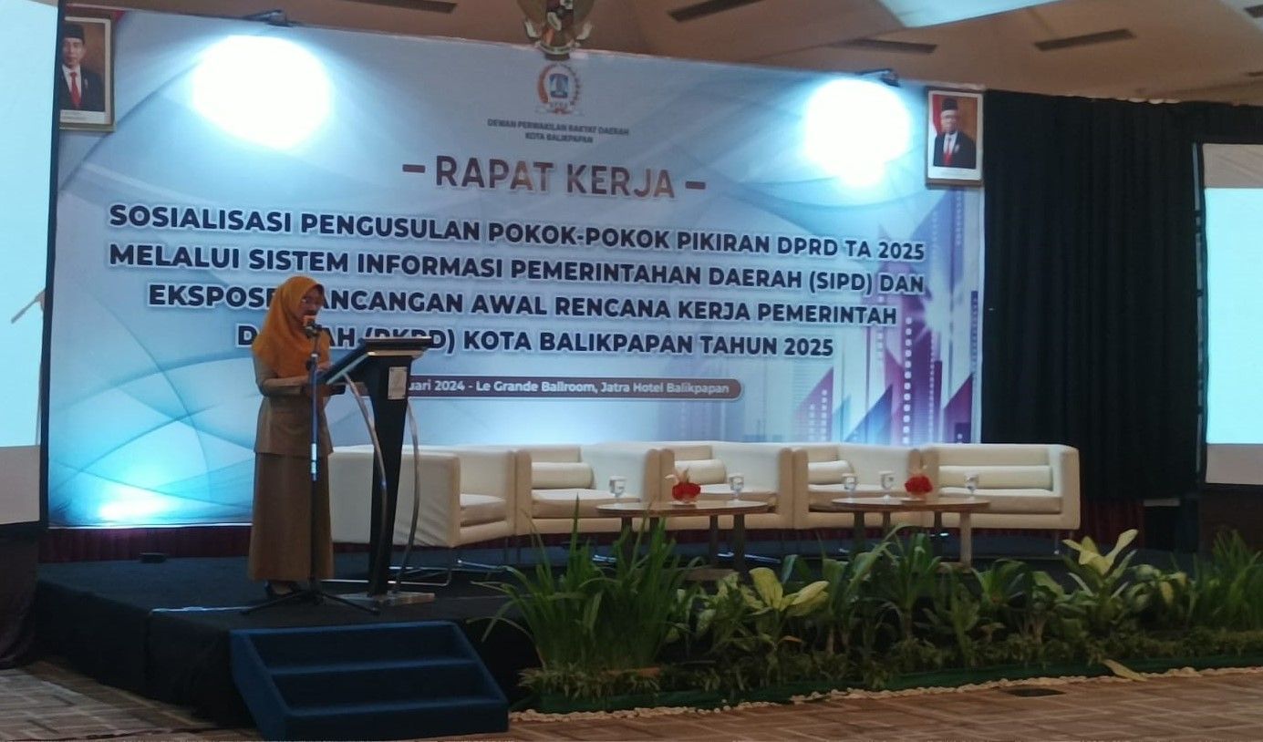 Pemkot Balikpapan bersama DPRD Balikpapan Sosialisasi Pengusulan Pokok-Pokok Pikiran DPRD Tahun 2025, melalui SIPD dan Ekspose Rancangan Awal RKPD Kota Balikpapan Tahun 2025, di Ballroom Hotel Tjatra Balikpapan, pada hari Senin (22/1/2024)