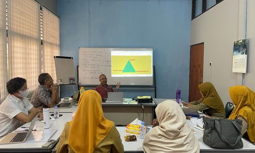 sekolah damai.jpg