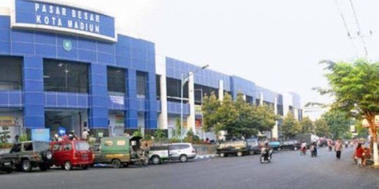 Pasar Besar Madiun menjadi salah satu tempat Pemkot Madiun menjaga harga pasar