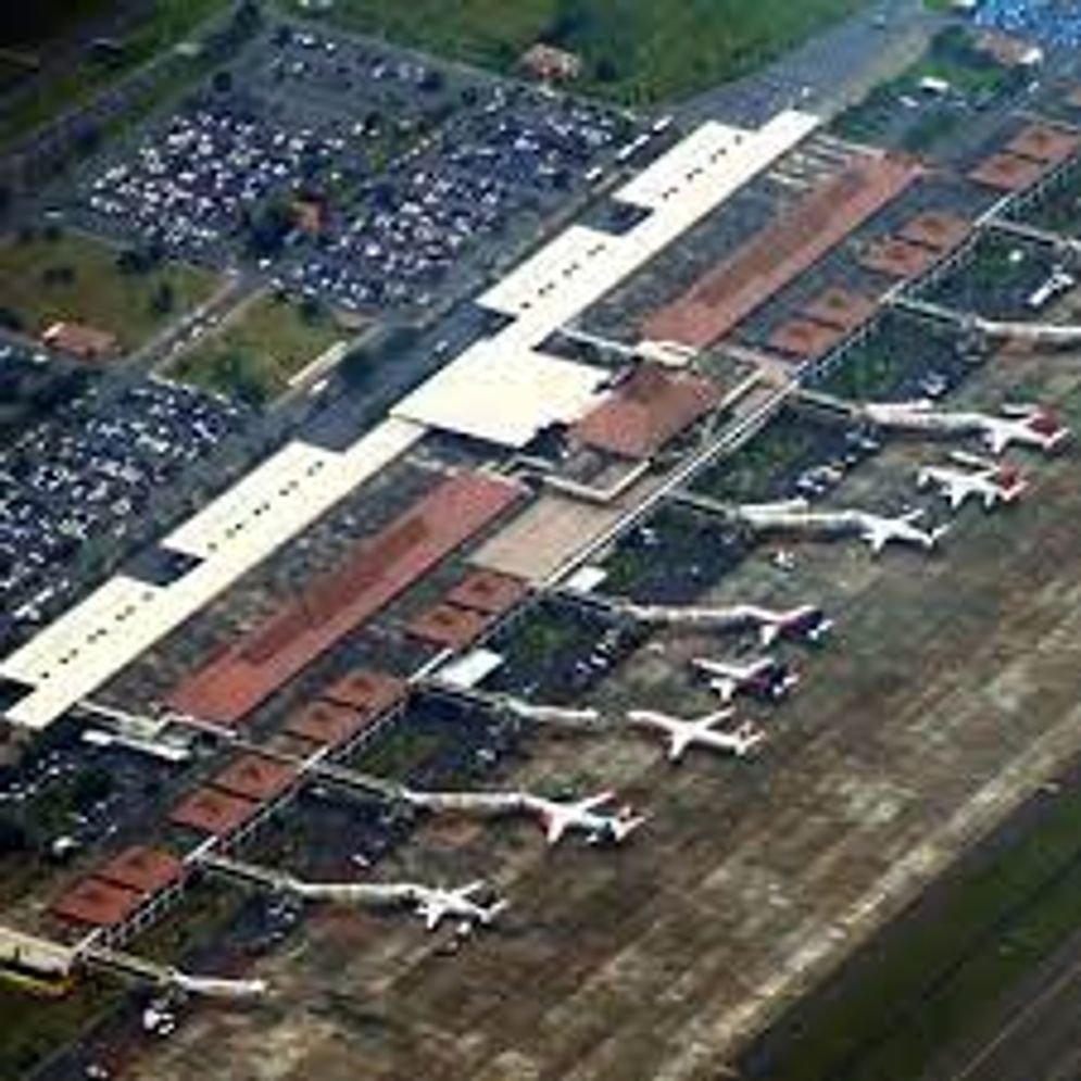 A-BANDARA JUANDA.jpg