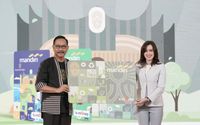 Peluncuran Mandiri e-money edisi Nusantara dilakukan oleh Wakil Direktur Utama Bank Mandiri Alexandra Askandar dan Kepala Otorita IKN Bambang Susantono di Mal Kota Kasablanka, Jakarta, Jumat 26 Januari 2024.