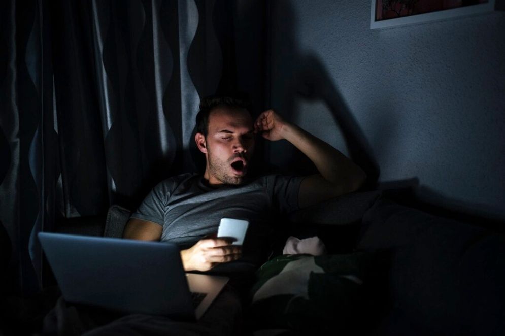 Benarkah Tidur Terlalu Larut Malam Bisa Memicu Penyakit Jantung? Ini Penjelasannya