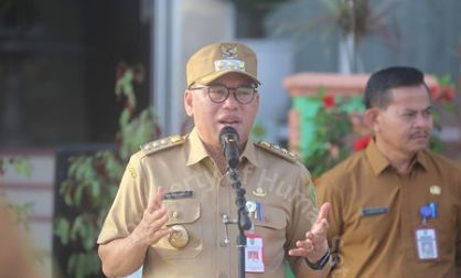 Pimpin Apel PJ Bupati PP Makmur Marbun Berikan Semangat dan Arahan ke ASN  (Foto; Dok Sekda kab PPU)