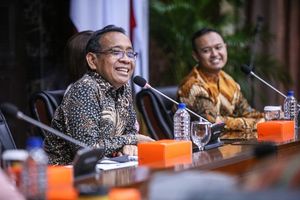 Menteri Sekretaris Negara Pratikno.jpg