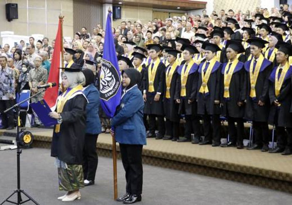 acar wisuda.jpg