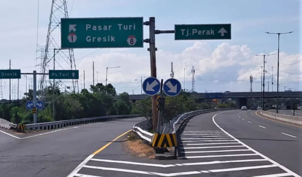 A-GRESIK TOL.JPG