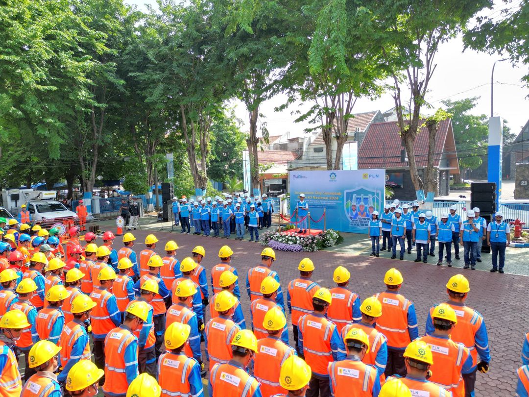 Kegiatan Inspection Day dalam rangka memperingati Bulan Keselamatan dan Kesehatan Kerja (K3) Nasional dipimpin langsung oleh Direktur Distribusi PLN Adi Priyanto dan diikuti secara serentak di 22 Unit Induk Distribusi dan Unit Induk Wilayah tersebar di seluruh Indonesia.