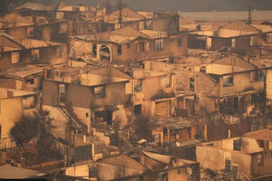 Di El Olivar, sebuah daerah di Vi delA del Mar (wilayah ValparaíSo) banyak rumah yang hangus akibat kebakaran hutan