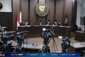 Ketua Komisi Pemilihan Umum atau Ketua KPU Hasyim Asy'ari 