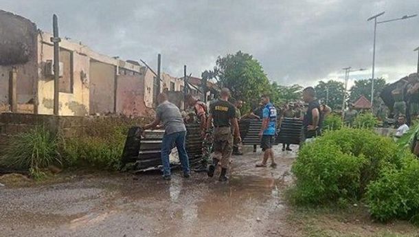Delapan Unit Rumah di Asrama Brimob  NTT di Kota Kupang, Ludes Terbakar