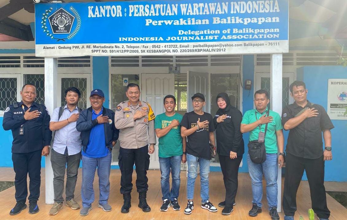 Bangun Sinergi, Humas Polda Kaltim Silahturahmi ke Pengurus PWI Balikpapan  