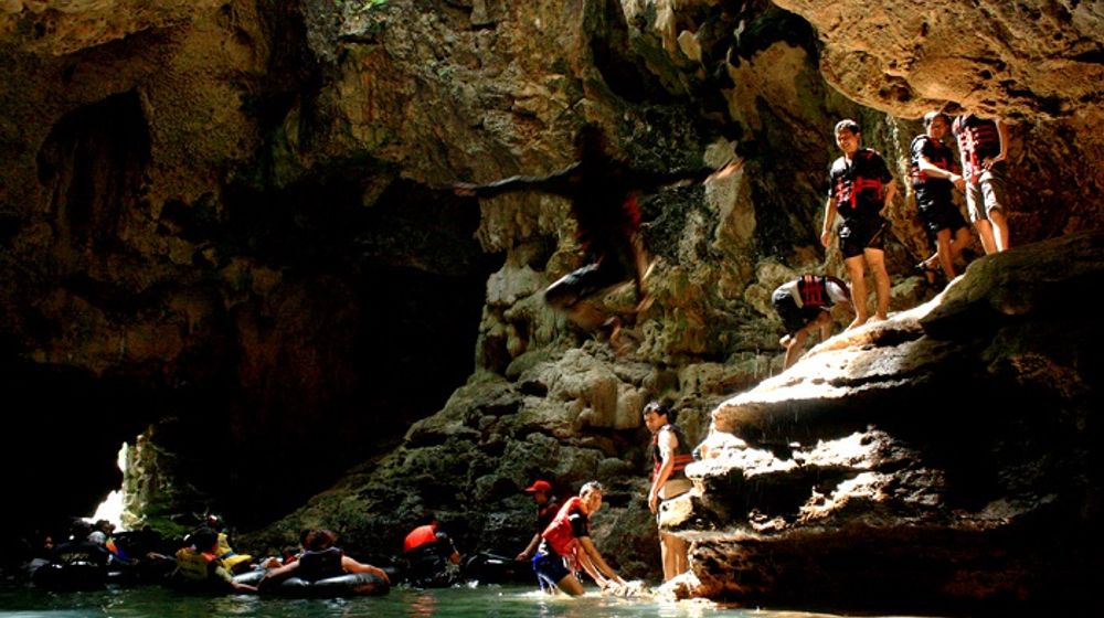 Goa Pindul, Gunung Kidul, Yogyakarta.jpg