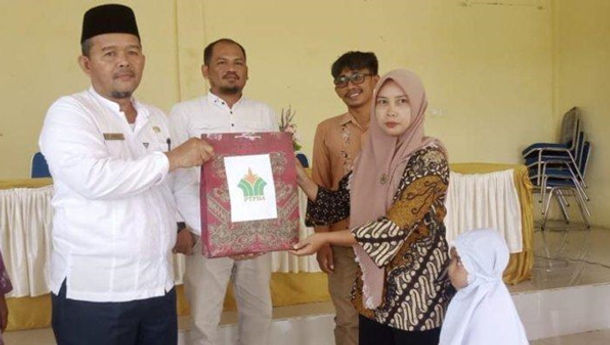 Tekan Stunting di Sumatera Barat, PTPN IV Regional 4 Bantu 25 Anak