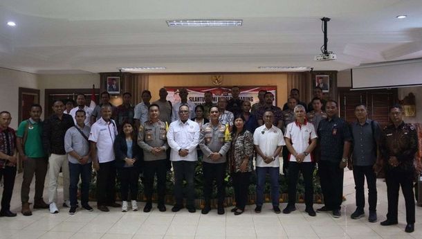 Kapolres Badung Silahturahmi dengan Tokoh Masyarakat Flobamora di Badung