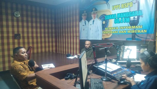 KPU Kabupaten Manggarai Sosialisasi PSU Lewat Dialog Interaktif di RSPD Suara Manggarai