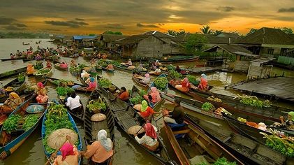 Pasar Terapung Lok Baintan.jpg