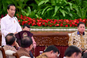 Presiden Joko Widodo menekankan sejumlah poin dalam Sidang Kabinet Paripurna (SKP) bersama para jajarannya yang digelar di Istana Negara, Jakarta, pada Senin, 26 Februari 2024.