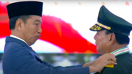 Presiden Jokowi mencopot pangkat letjen Menhan Prabowo untuk diganti dengan pangkat jenderal, Rabu 28 Februari 2024 di Mabes TNI Cilangkap.