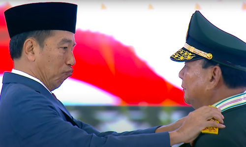 Presiden Jokowi mencopot pangkat letjen Menhan Prabowo untuk diganti dengan pangkat jenderal, Rabu 28 Februari 2024 di Mabes TNI Cilangkap.