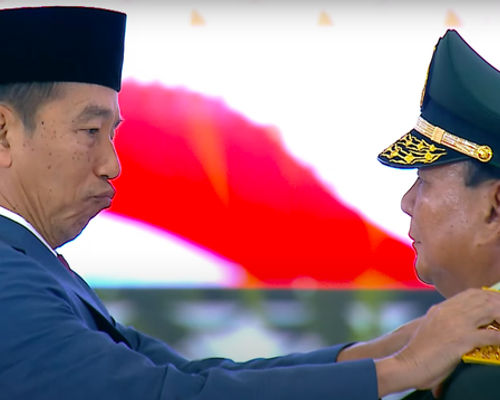 Presiden Jokowi mencopot pangkat letjen Menhan Prabowo untuk diganti dengan pangkat jenderal, Rabu 28 Februari 2024 di Mabes TNI Cilangkap.