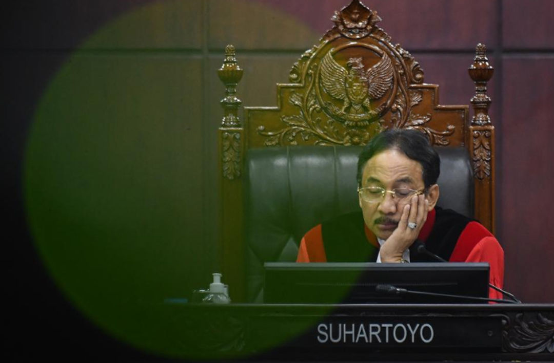 Ketua Mahkamah Konstitusi (MK) Suhartoyo memimpin jalannya sidang perkara nomor 116/PUU-XXI/2023 mengenai uji materiil Undang-Undang Nomor 7 Tahun 2017 tentang Pemilihan Umum di Gedung MK, Jakarta (ANTARA FOTO/ADITYA PRADANA PUTRA/SPT.)