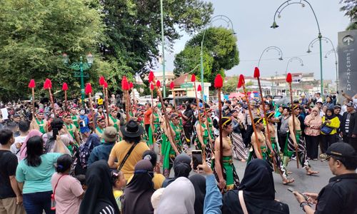 kirab trunajaya.jpg