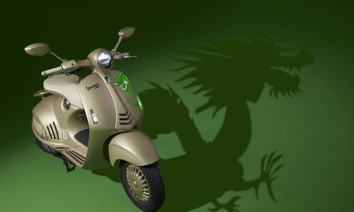 1. Vespa - 946 Dragon.jpg