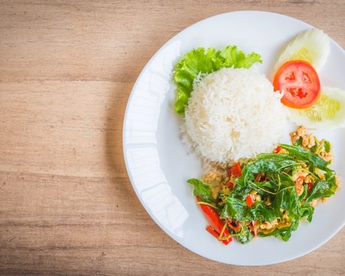 4 Jenis Makanan yang Harus Anda Konsumsi Saat Sahur