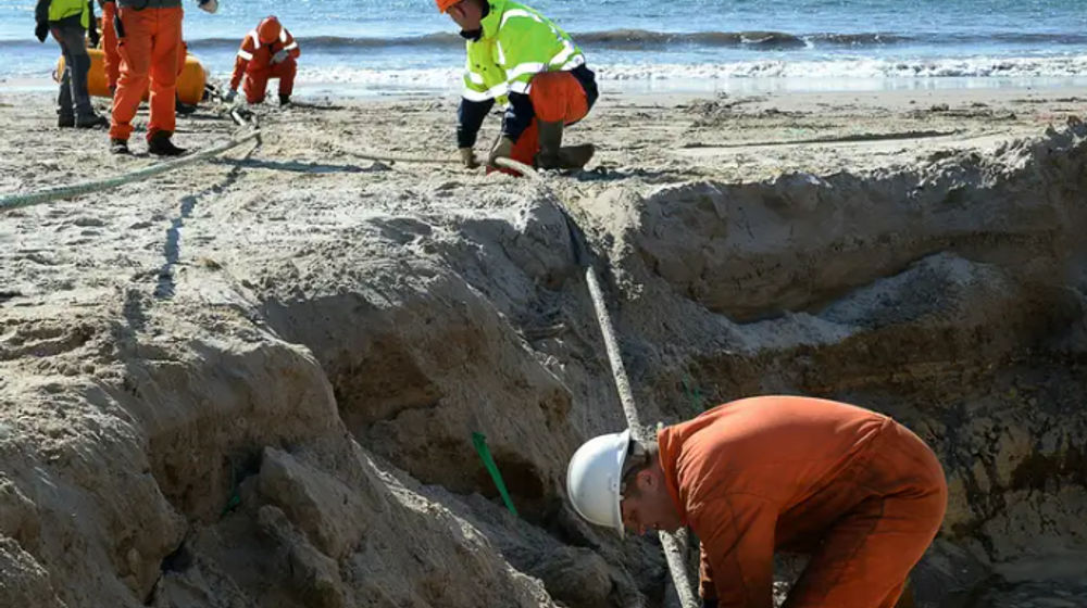 Kabel bawah laut membantu memastikan konektivitas internet super cepat di seluruh dunia