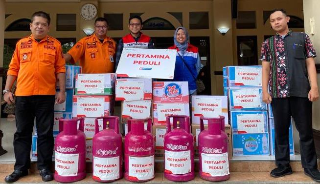 Peduli Korban Banjir Di Kota Semarang Pt Pertamina Patra Niaga Beri Bantuan Makanan Dan Bright