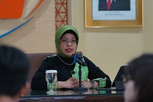 Plt. Kepala BPS, Amalia Adininggar Widyasanti, dalam konferensi pers di Kantor Pusat BPS