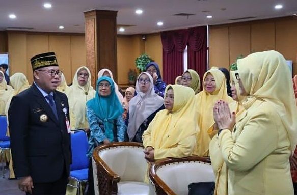 Penjabat (Pj) Bupati PPU Makmur Marbun menghadiri pengukuhan pengurus DPC PP PAUD Kabupaten PPU Periode 2022-2027 di aula lantai I Kantor Bupati PPU, Jum’at (23/2/2024). 