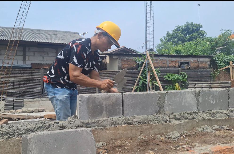 PLN Olah 3,3 Ton FABA dari PLTU Lontar Jadi Bahan Konstruksi Gardu Distribusi