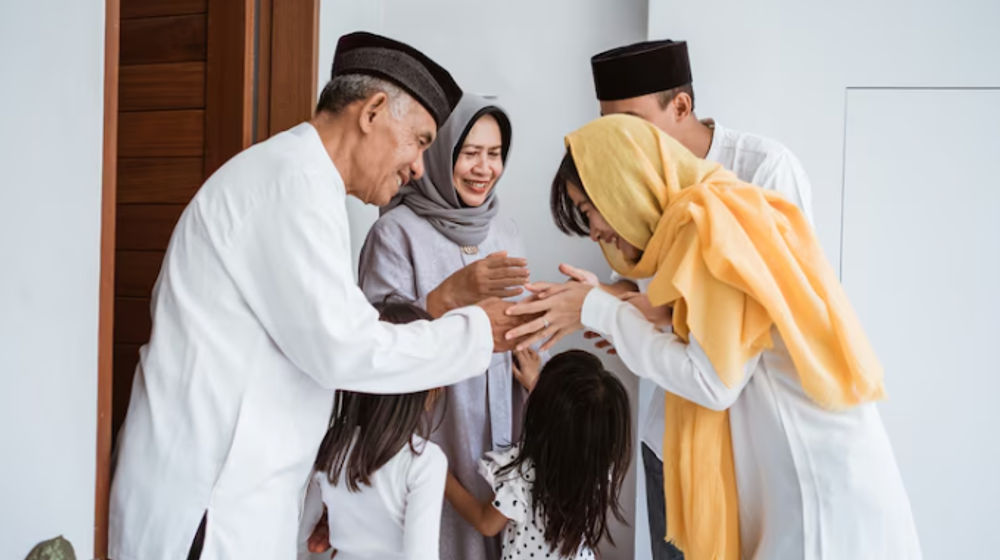 Ilustrasi umat muslim merayakan lebaran, berkunjung ke rumah orang tua. 