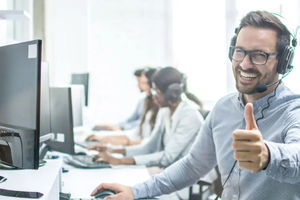 Ilustrasi Karyawan Bahagia