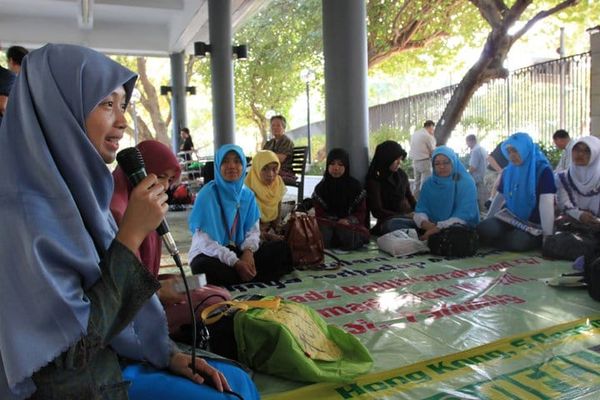 Heni Sri Sundani Berbagi Pengalaman dan Tips kepada Teman-teman TKI ketika Masih Bekerja di Hong Kong.jpeg