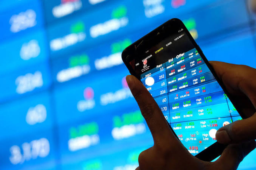 Indeks Harga Saham Gabungan (IHSG) ditutup melemah -0,7% dalam sepekan lalu ke level 7.288 pada akhir perdagangan Kamis, 28 Maret 2024.